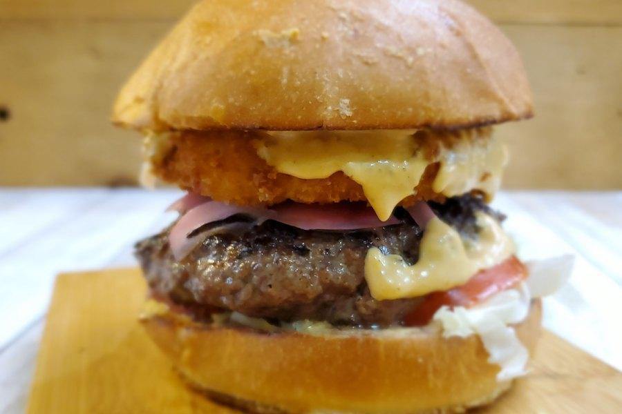 Faites-vous livrer vos hamburgers préférés grâce à DoorDash.