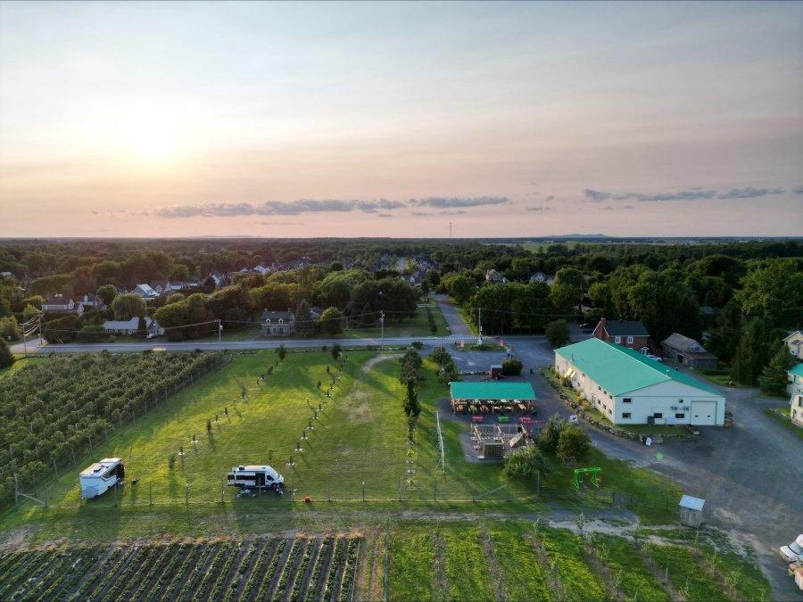 Cueillette de pommes près de Montréal