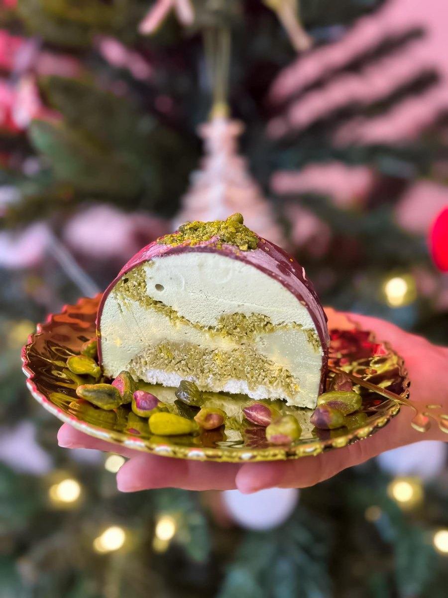 Must-Try Yule Logs in Montreal