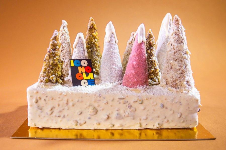 Must-Try Yule Logs in Montreal