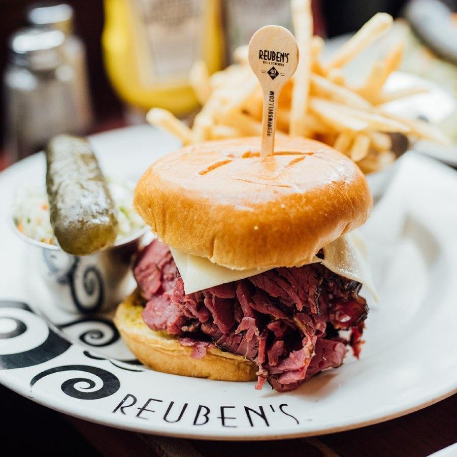 Smoked meat Montréal