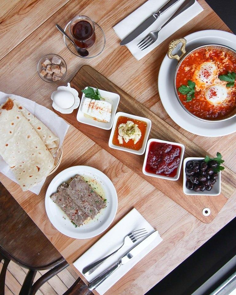 Brunch international Montréal