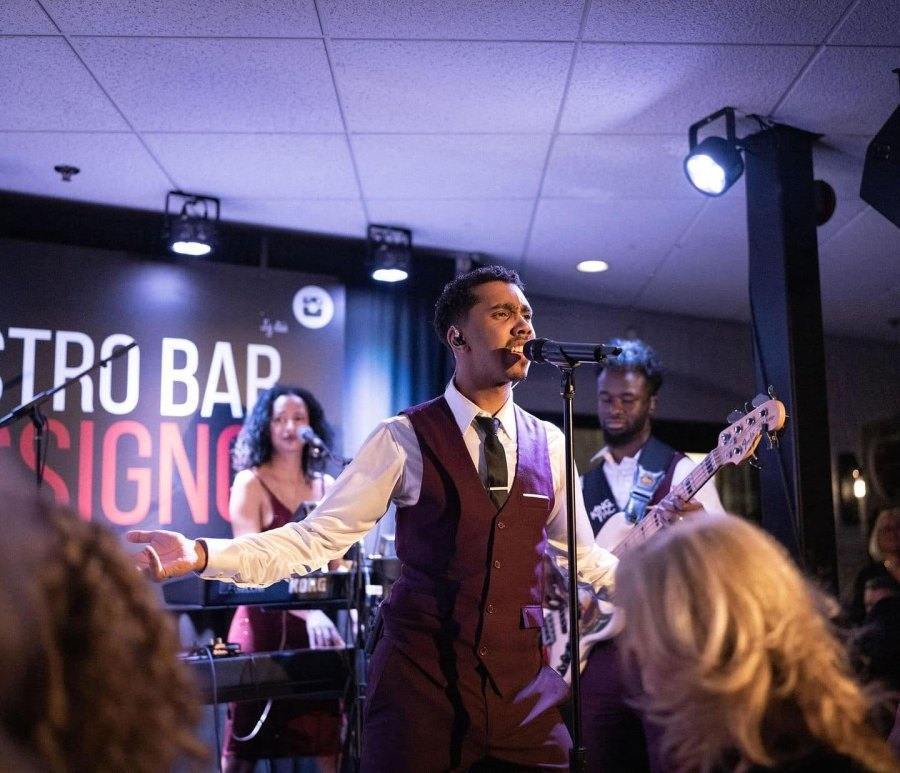 Best Dinner Shows in Montreal