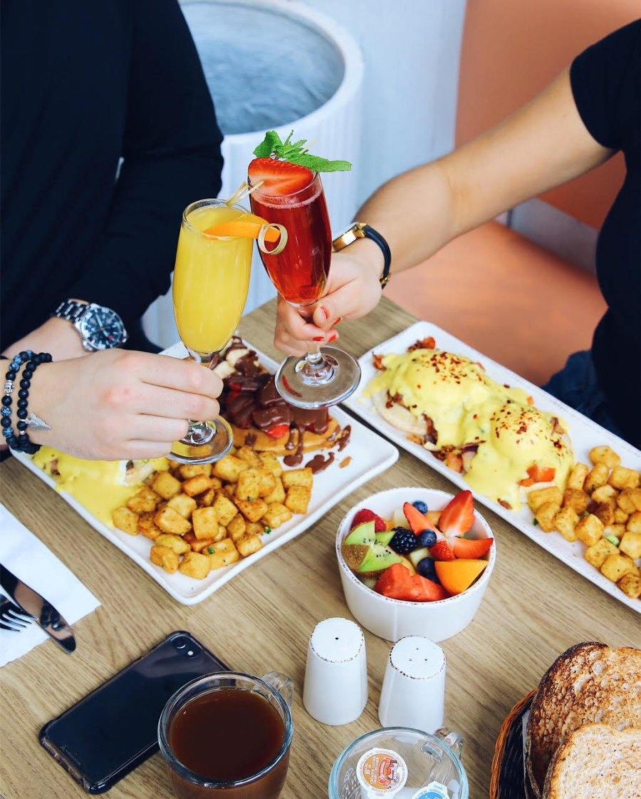 Brunch festifs mimosas Montréal