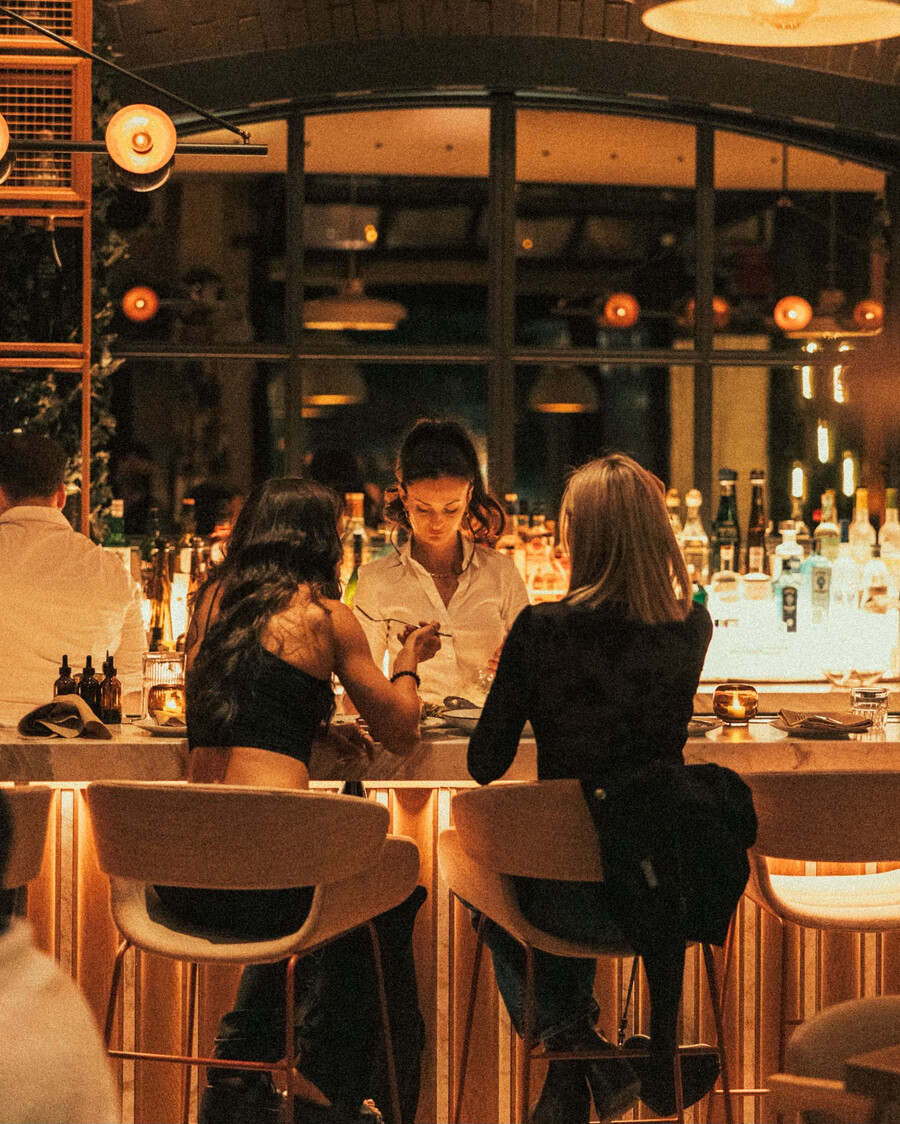 Estelle - Hot spots to try now for your girls' night out in Montreal Estelle - Hot spots to try now for your girls' night out in Montreal