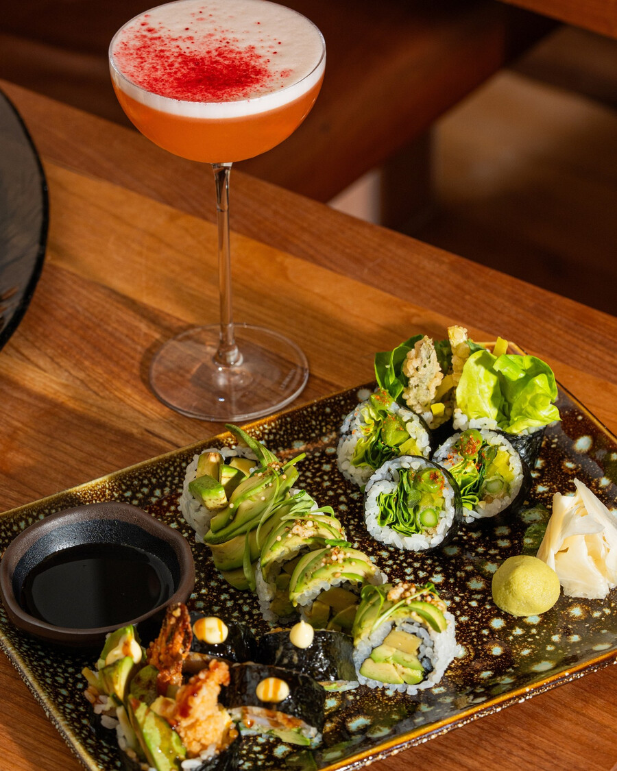 Phillips Bar - Hot spots to try now for your girls' night out in Montreal Phillips Bar - Hot spots to try now for your girls' night out in Montreal