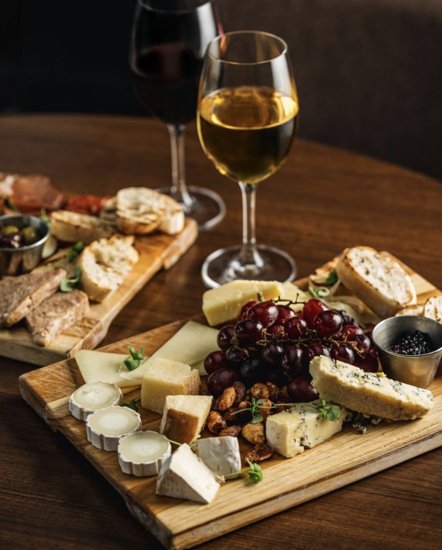 Best Hotel and Spa Restaurants in Montreal