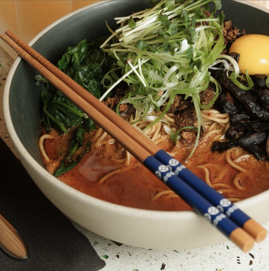 Restaurants within walking distance of IGA Stadium for the Montreal Open