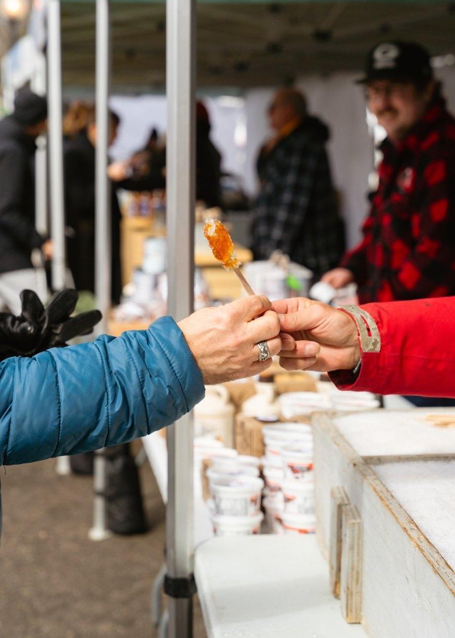 Cabanes à sucre éphémères et urbaines à Montréal