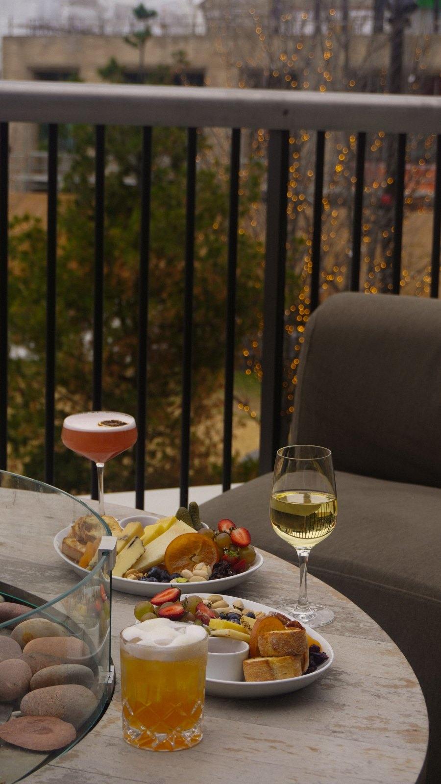 Brunch terrace Montreal
