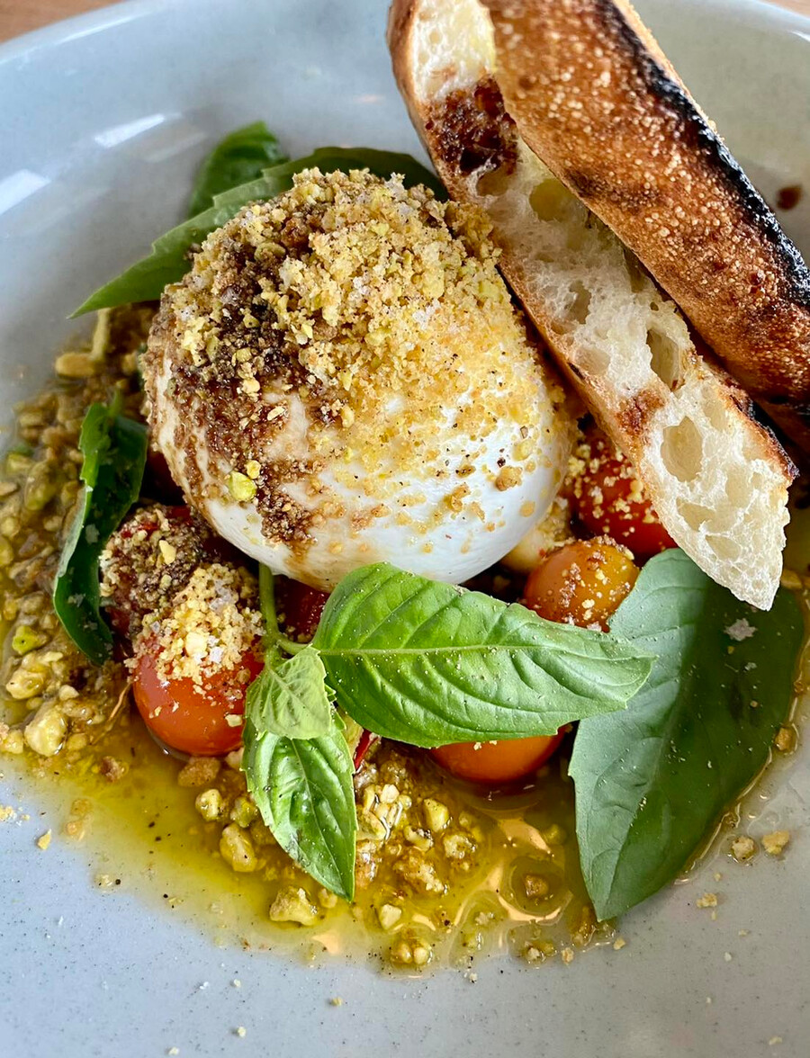 Le Boating Club - Best Burrata in Montreal