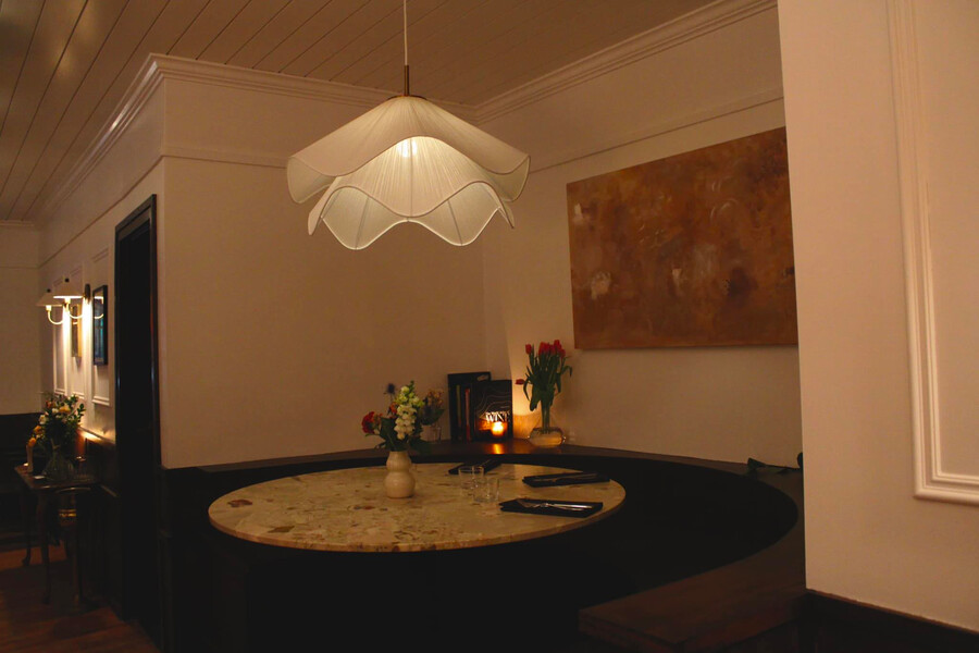 Restaurant Parapluie - Romantic Valentines Day Restaurant 