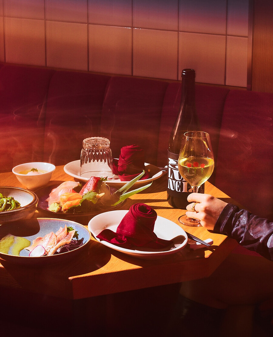 Fleurs & Cadeaux - Romantic Valentines Day Restaurant 