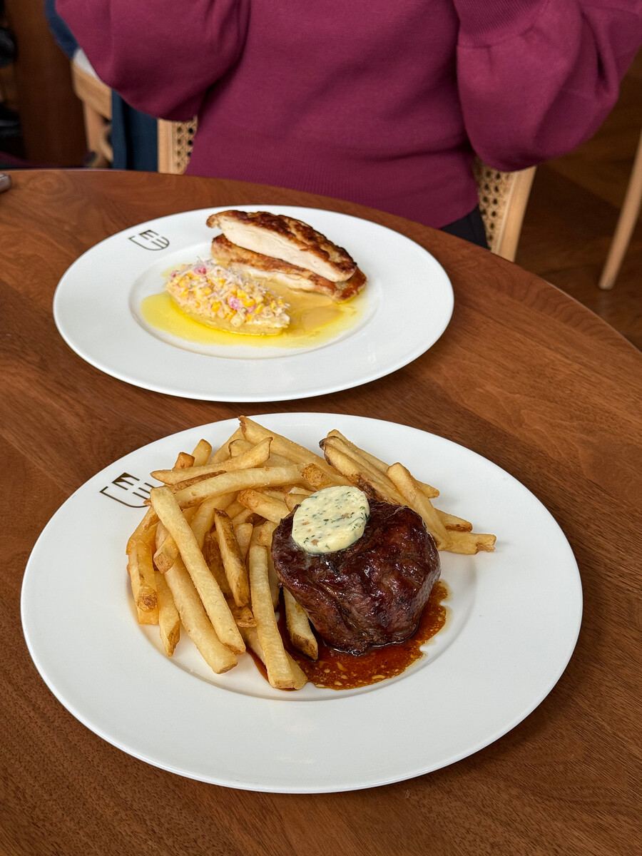 At the RestoMontreal Team Table: Our December 2025 Media Invitations