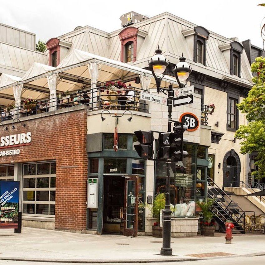 3 Brasseurs - Quartier des Spectacles Pub Restaurants