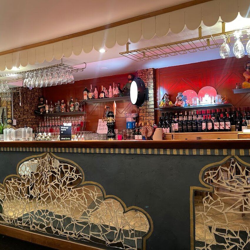 La Mantra -  Restaurants Near: J4K2G2