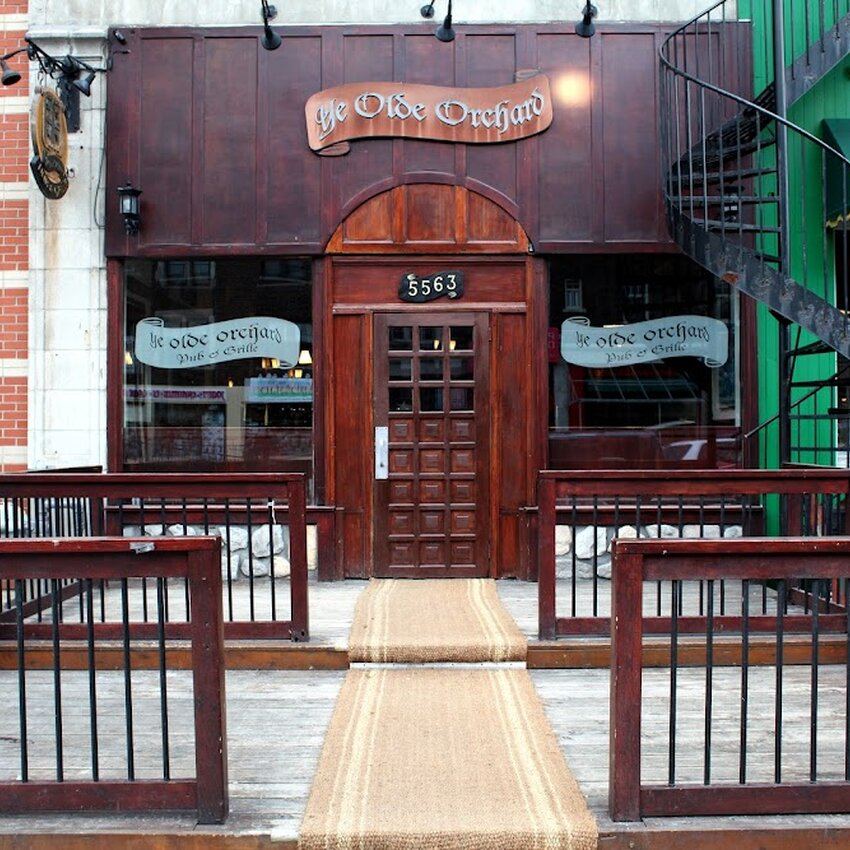Ye Olde Orchard Pub & Grill -  Restaurants Near: H4A1E2