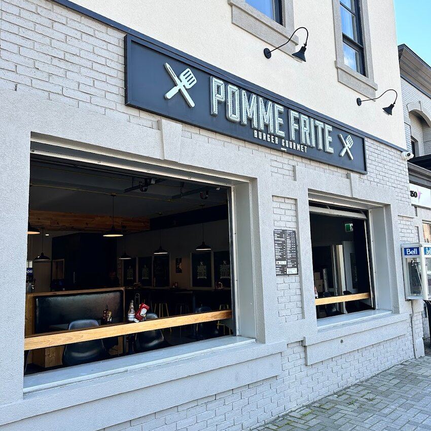 Pomme Frite / Burger Gourmet - Restaurants pr&egrave;s de: J7G1C8