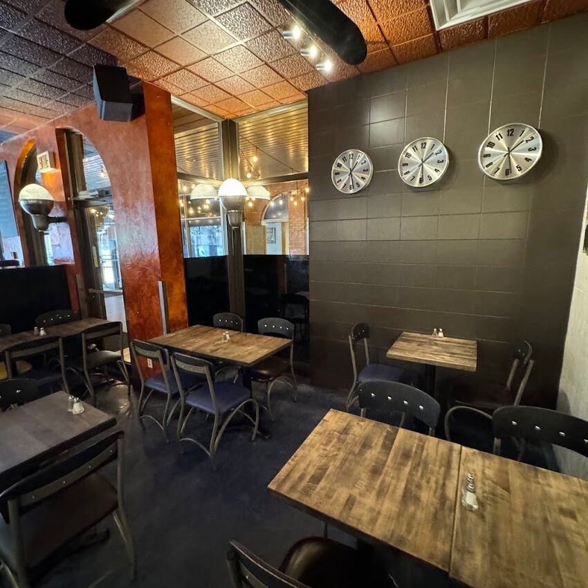 Faste Fou Restaurant