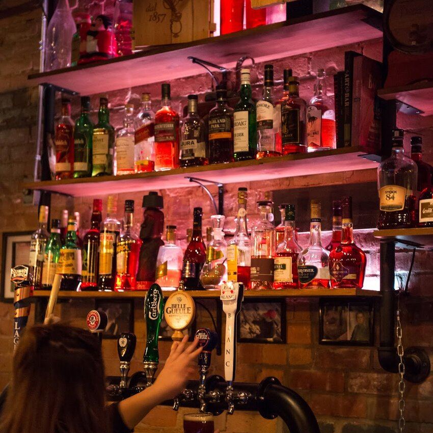 Le Dorchester - Restaurants pr&egrave;s de: J2X2B8