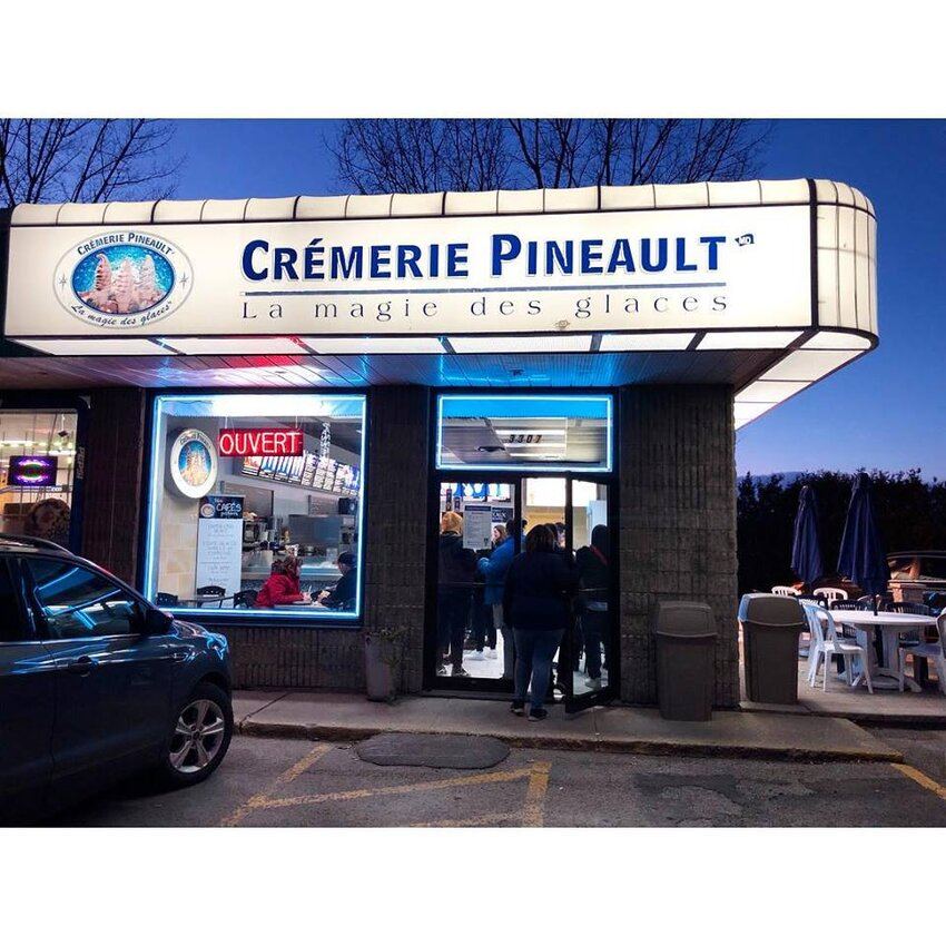 Cr&eacute;merie Pineault -  Restaurants Near: H7E2C3