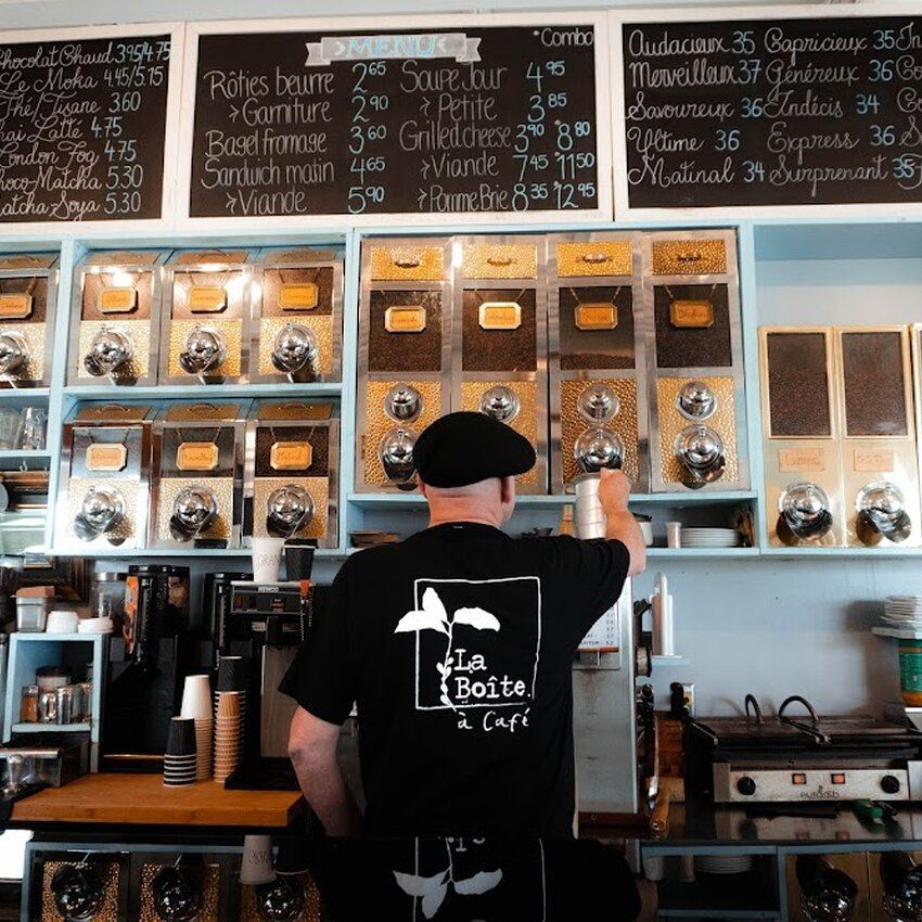 La Bo&icirc;te &agrave; Caf&eacute; - Restaurants Saint-Hubert - Avis, photos et menus
