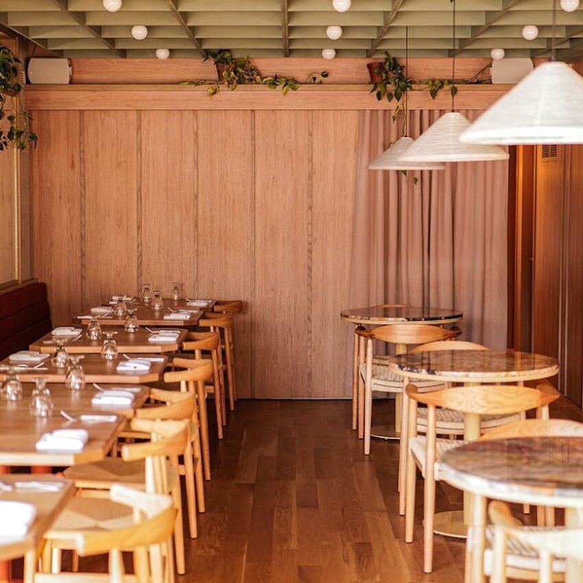 H&eacute;licopt&egrave;re - Restaurants Terrasse Montr&eacute;al-Est