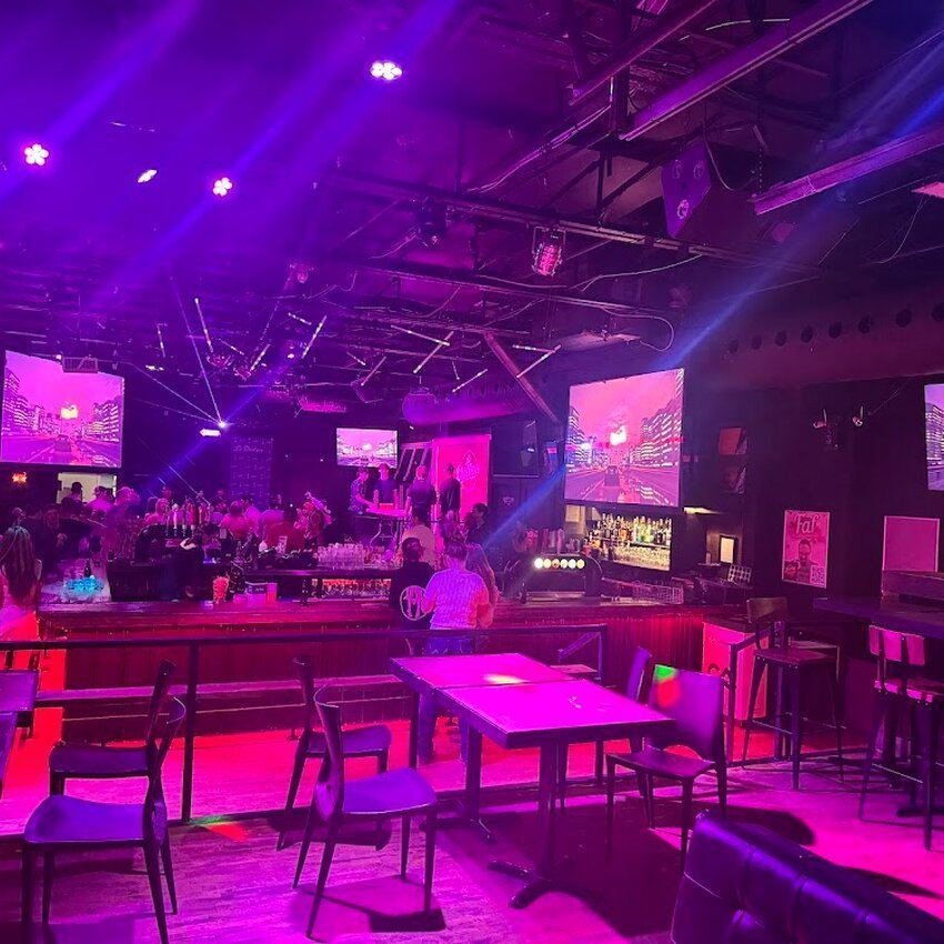 Bar Le Dalton - Restaurants pr&egrave;s de: J7Z7A3