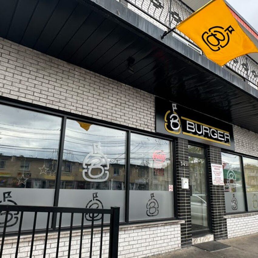 B Burger -  Restaurants Near: H3G2W5