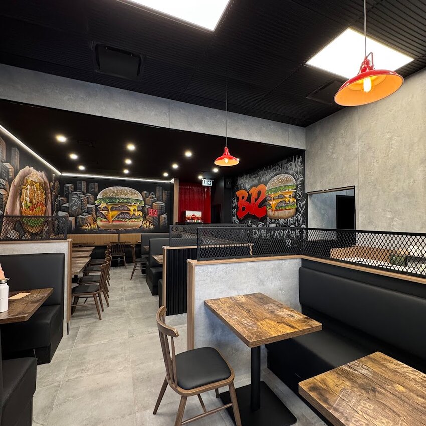 B12 Burger - Poutines Chomedey