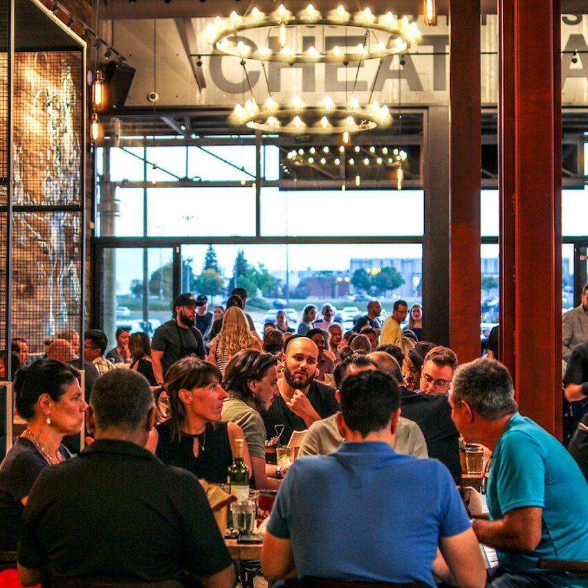 Notre-Boeuf-de-Gr&acirc;ce - Restaurants pr&egrave;s de: H9B2L3