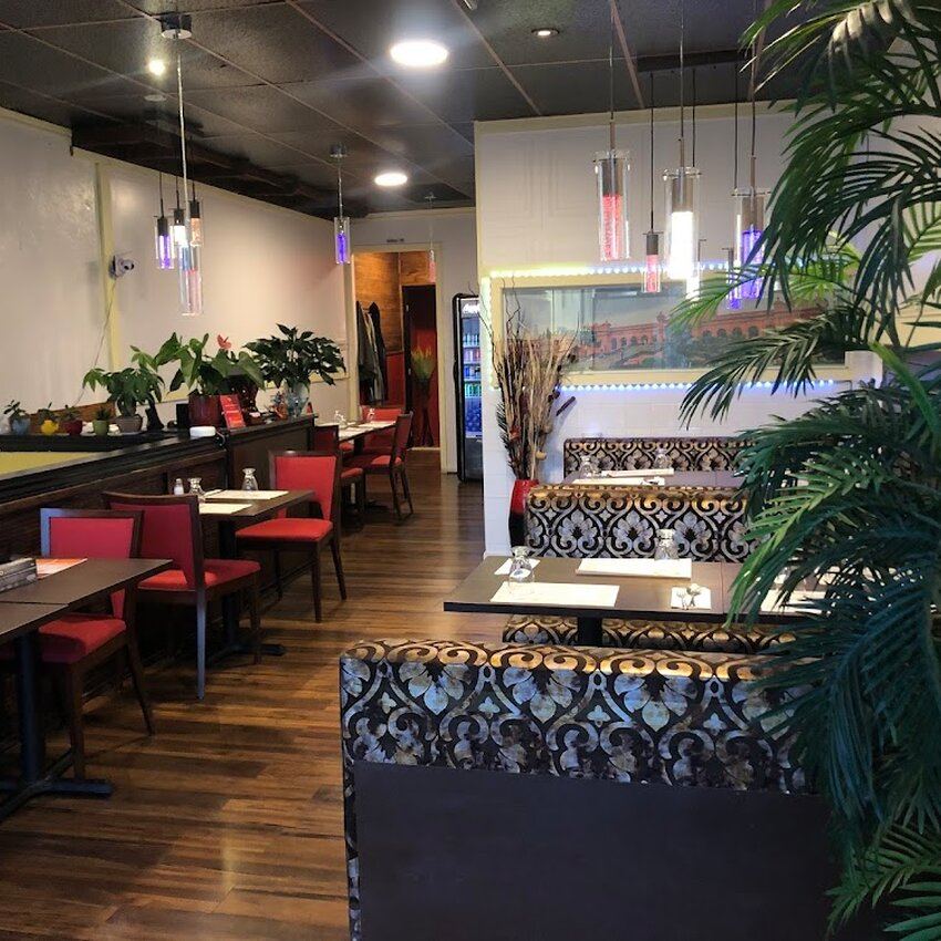 Restaurant Star Kabab - Restaurants pr&egrave;s de: H7X3E4