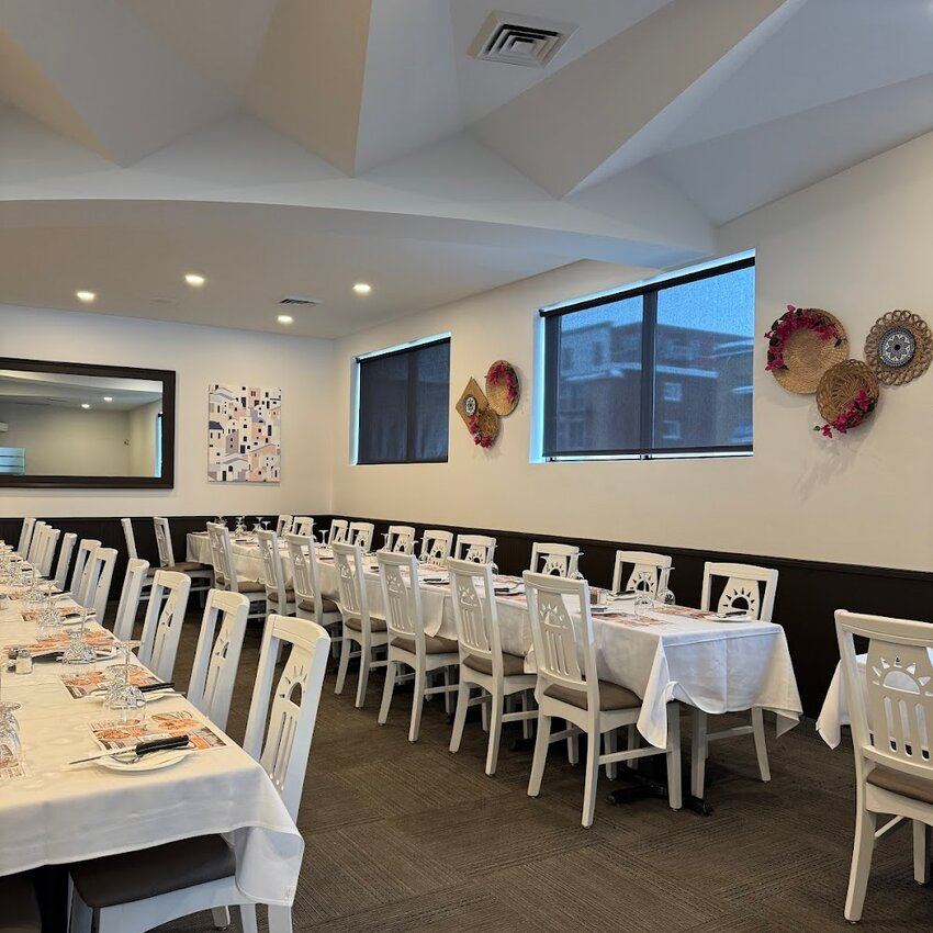 Casa Grecque - Restaurants pr&egrave;s de: J7G1C8