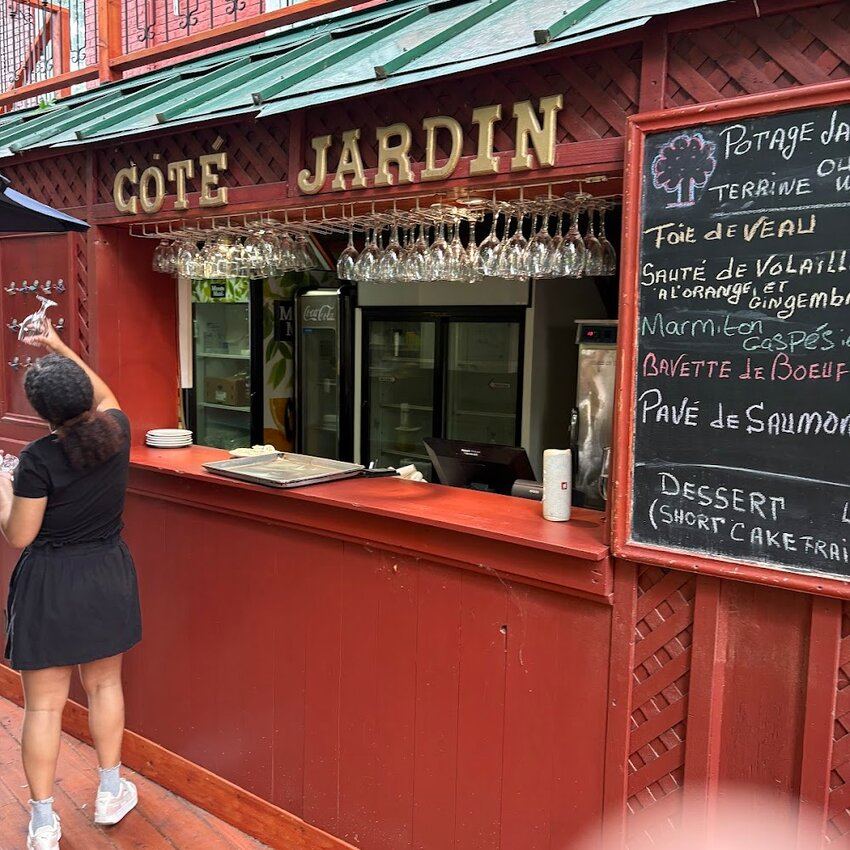 Restaurant Le Parvis Du Vieux Clocher Restaurant