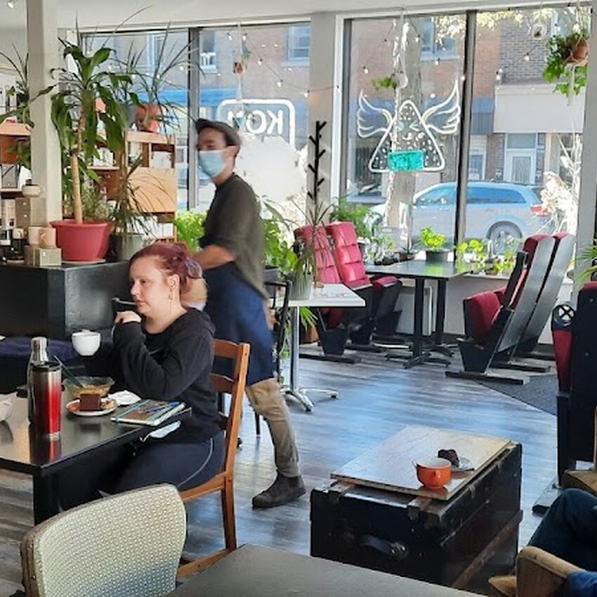 Komma Rosta - Th&eacute; Verdun