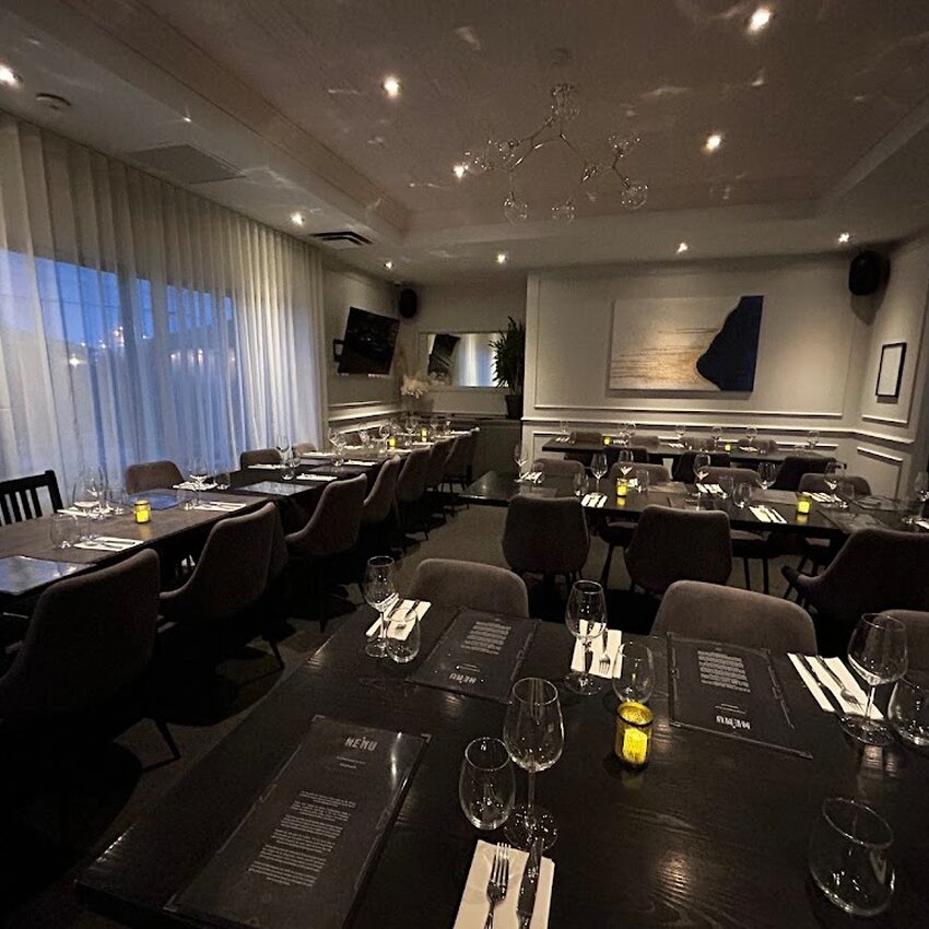 Les Cuisiniers -  Restaurants Near: J3E1W7