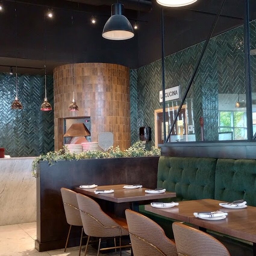 Enoteca Monza Pizzeria Moderna -  Restaurants Near: J7C4K6