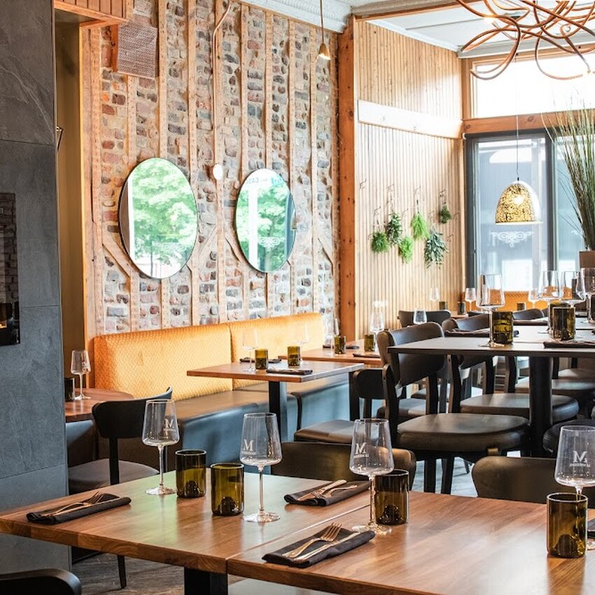 Le Mill&eacute;sime - Restaurants pr&egrave;s de: J2R2A2