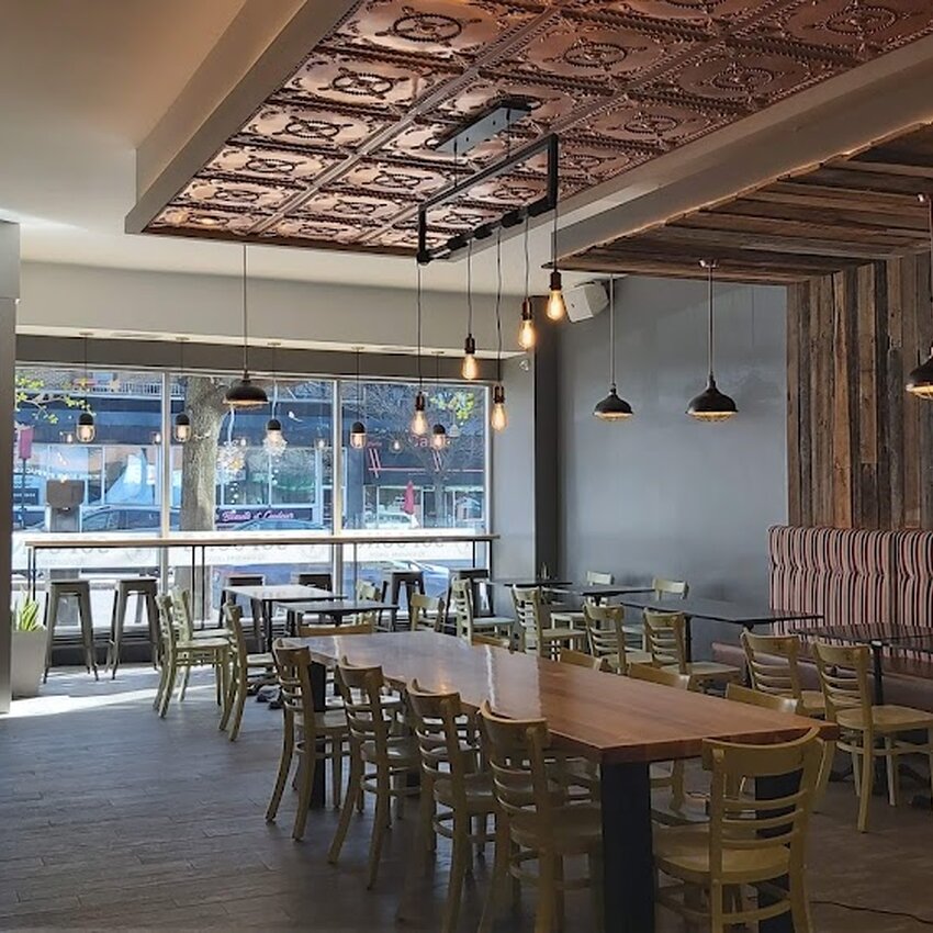 Sopoong -  Restaurants Near: H3X4B1