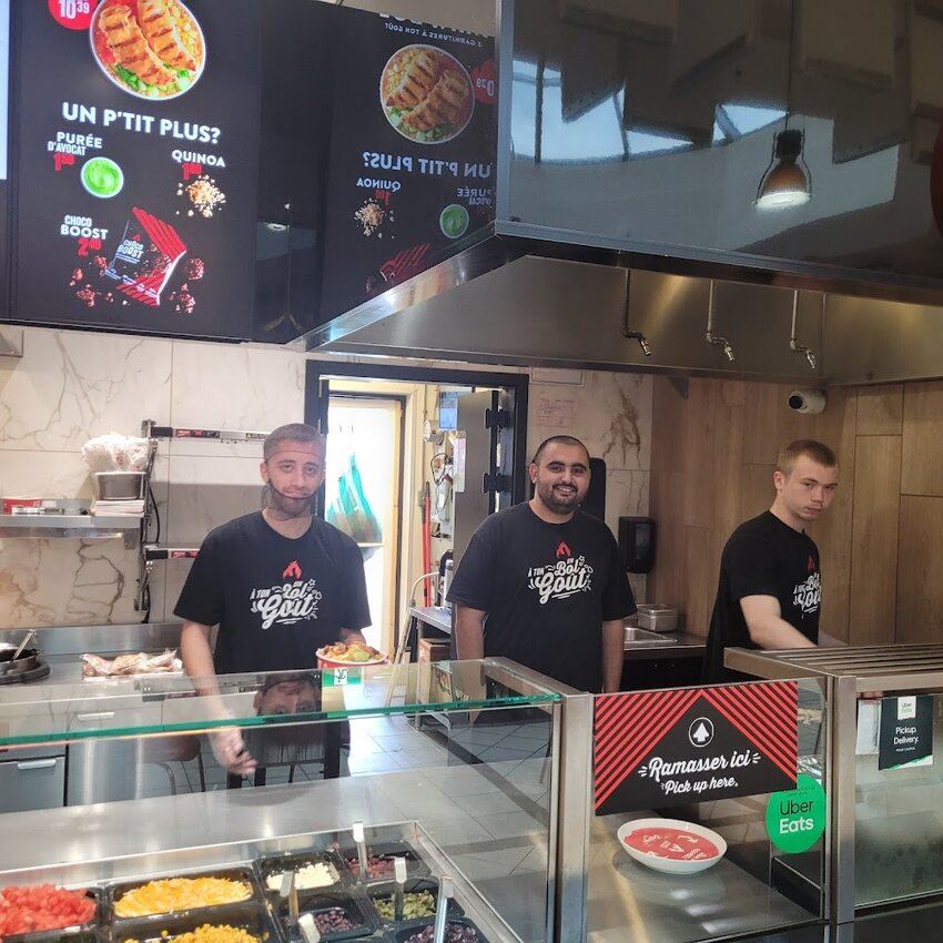 Poulet Rouge - Restaurants Ouverts pour souper Repentigny - Avis, photos et menus