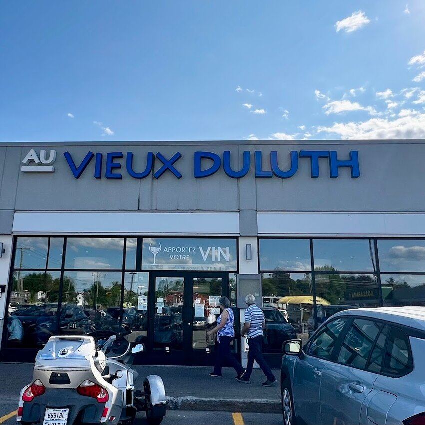 Au Vieux Duluth -  Restaurants Near: J6E1E5