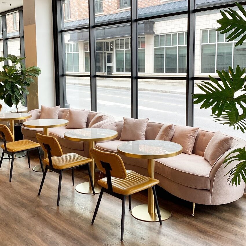 Armelle Caf&eacute; - Restaurants pr&egrave;s de: J3B6X7