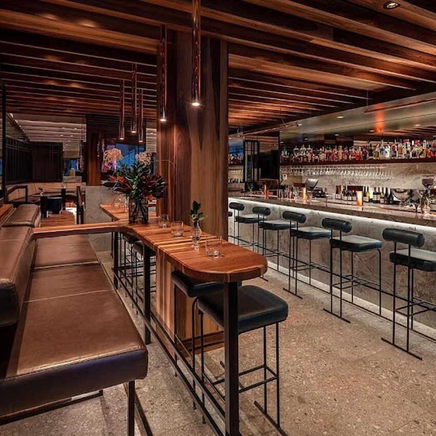 Fl&acirc;neur Bar Lounge - Downtown Great selection of beers Restaurants