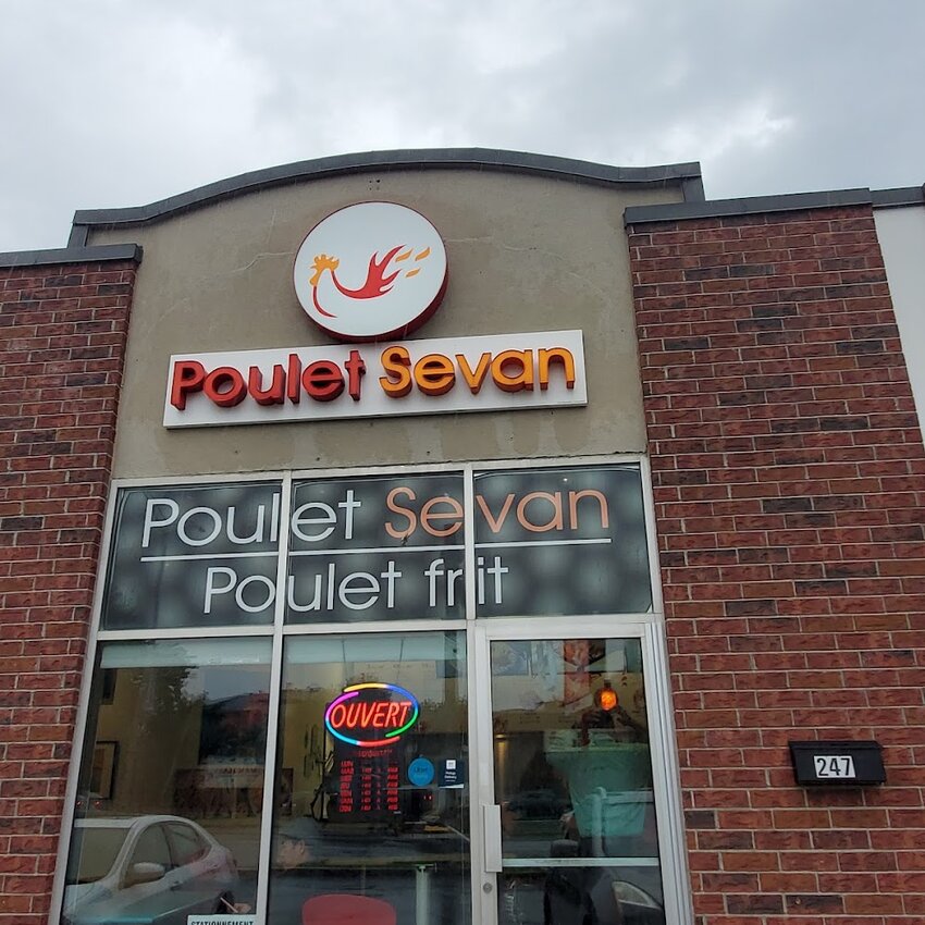 Poulet Sevan -  Restaurants Near: H7V1E8