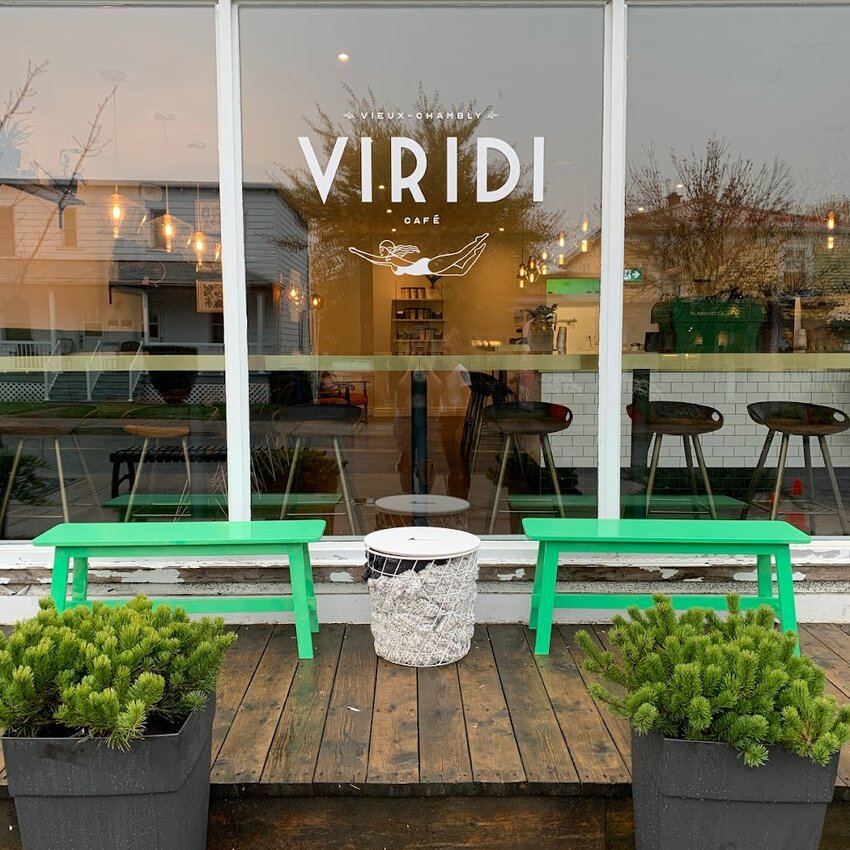 Viridi Caf&eacute; - Restaurants pr&egrave;s de: J3L2A5