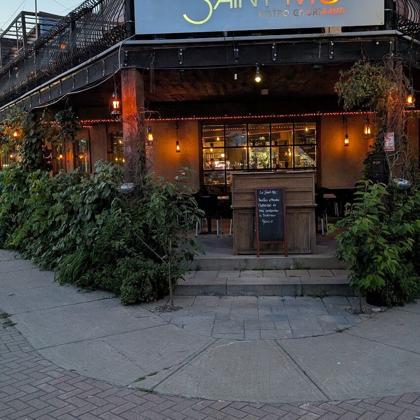 Le Saint-Mo Bistro Gourmand -  Restaurants Near: G9N1E4