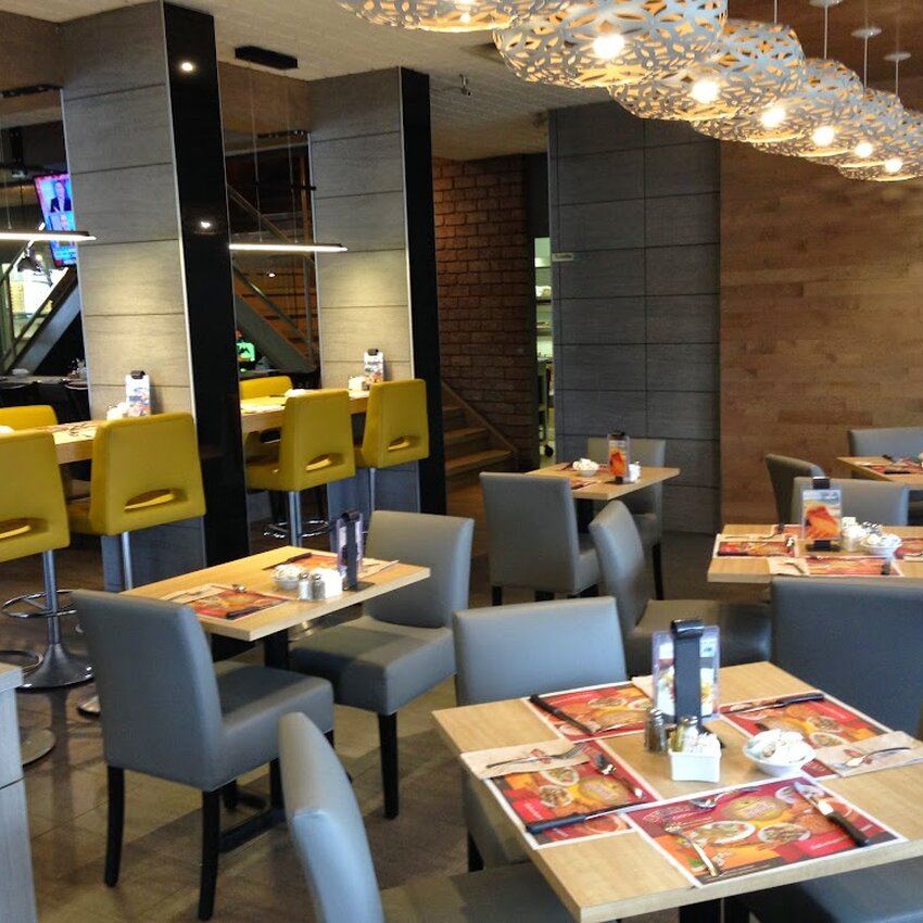 Stratos Pizzeria -  Restaurants Near: J2A1B5