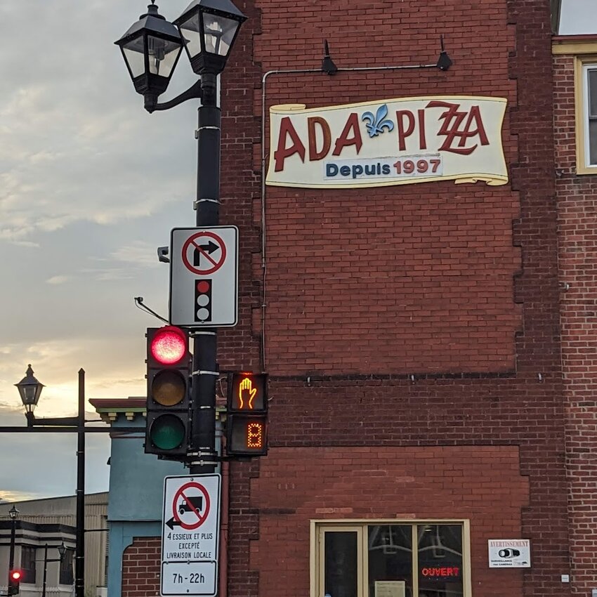 Ada Pizza - Restaurants pr&egrave;s de: J2H2R4