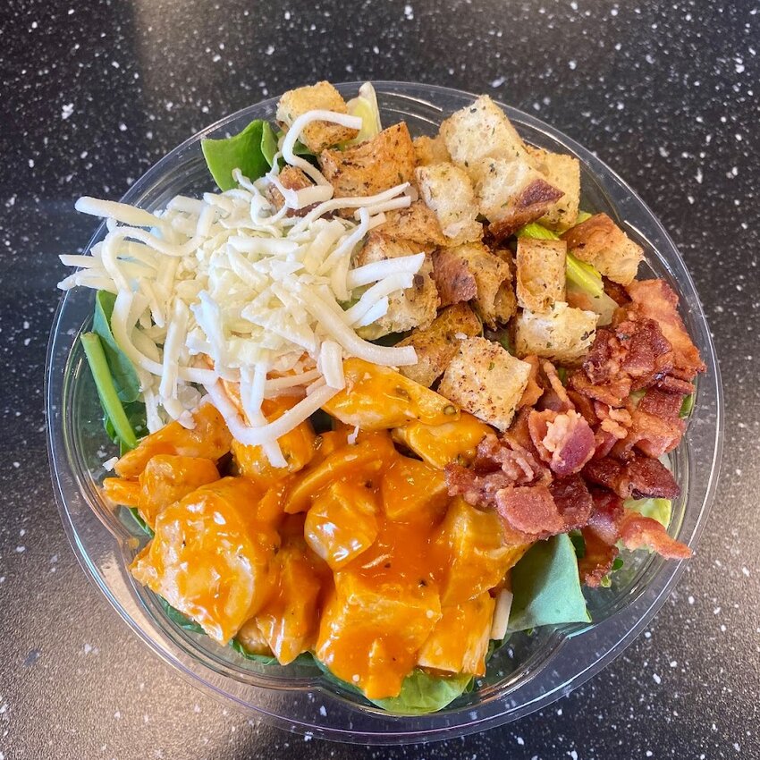 Messy Kitchen - Restaurants pr&egrave;s de: H8S2P4