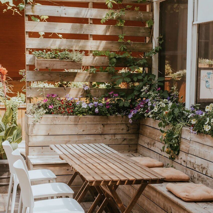 Autour de la Table -  Restaurants Near: J2X2B8